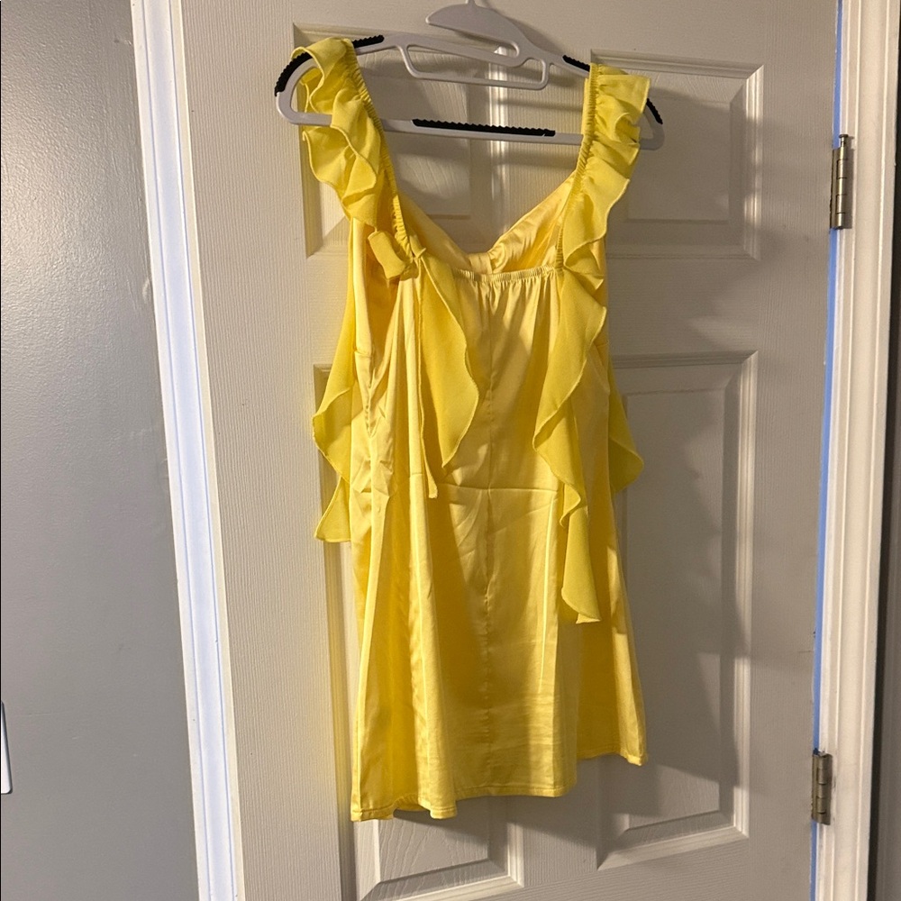 Elegant Yellow Ruffle Dress - Picture 2 of 6